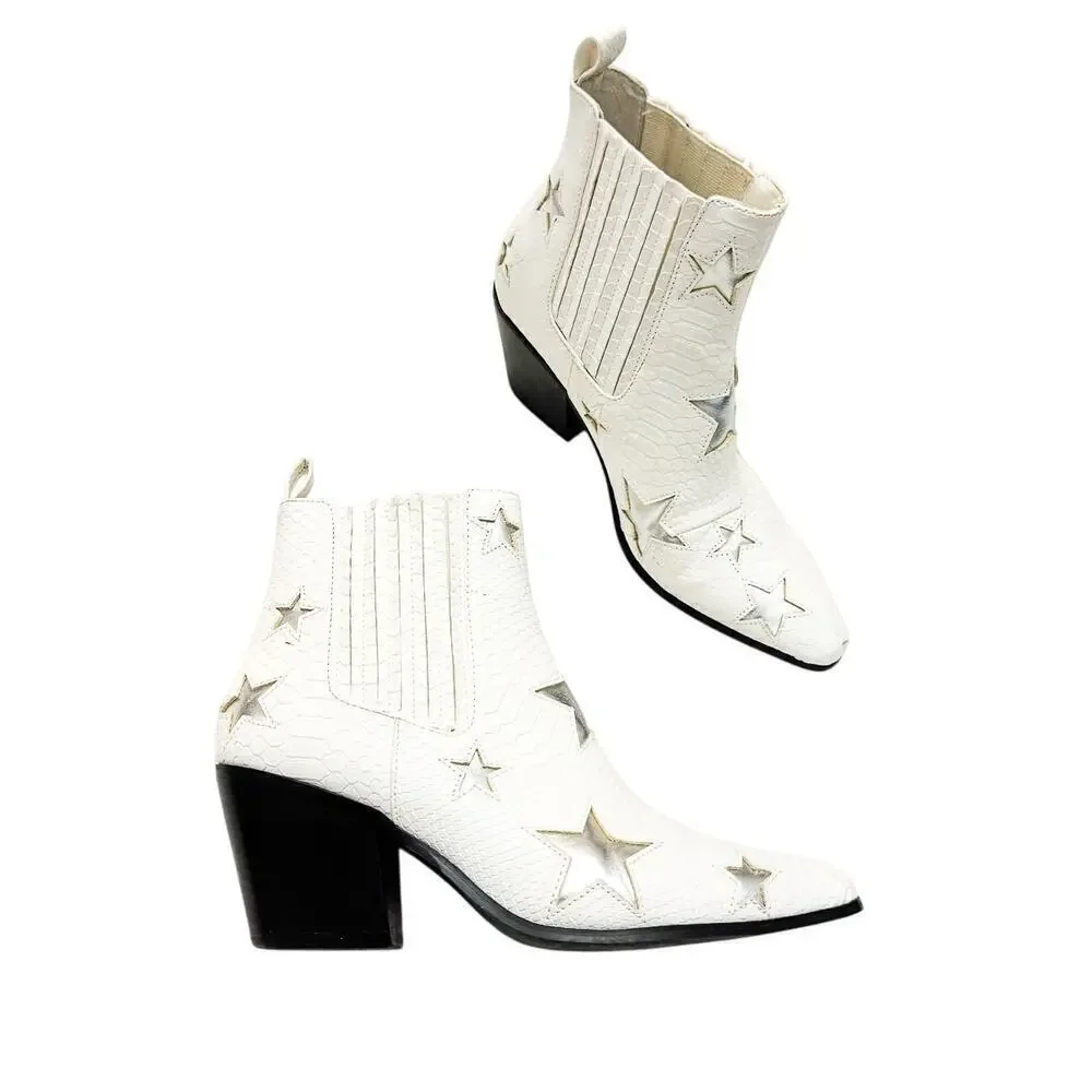 Betsey Johnson Izak Silver Star Studded White Cowboy Boot Almond Toe Size 6.5